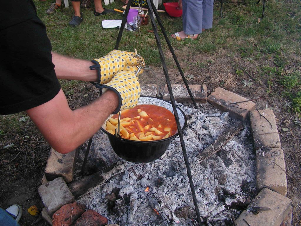Paprikás krumpli ungarische Kartoffeln mit Paprika